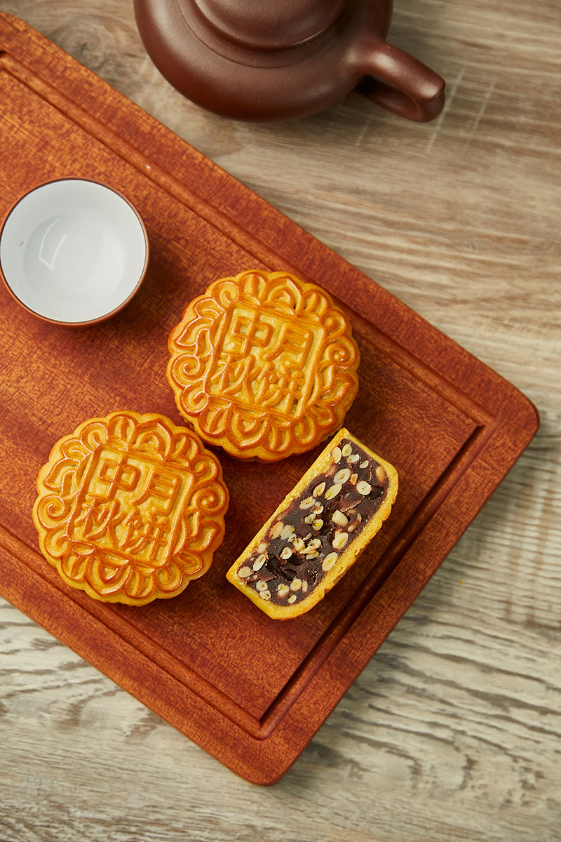 Customized Pine Nut and Bean Paste Mooncake